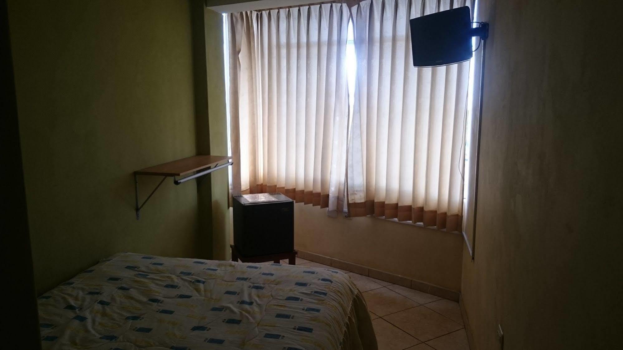 Posada De Percybal Lago Inn Puno Eksteriør bilde